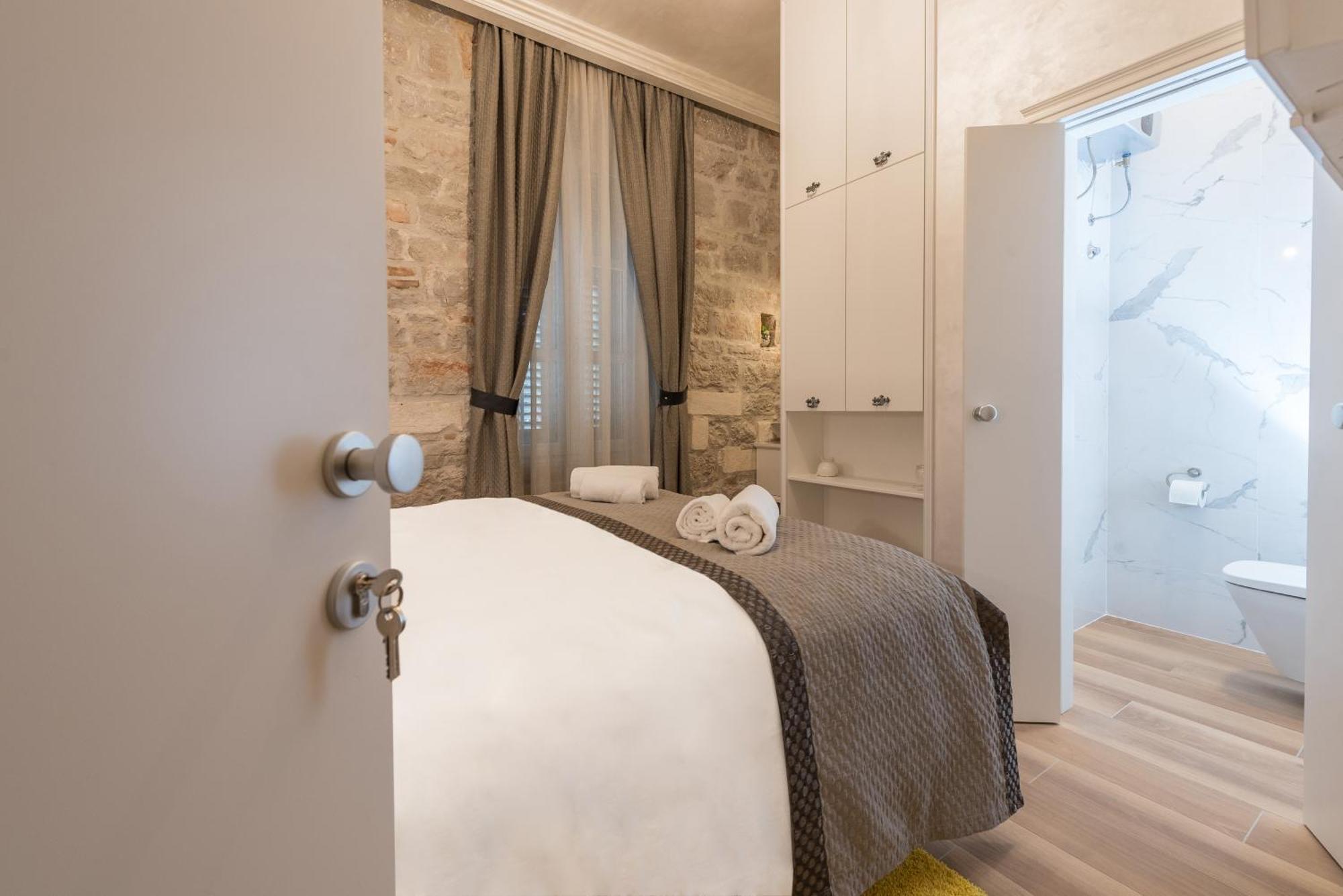Zara Palace - Design Rooms Esterno foto
