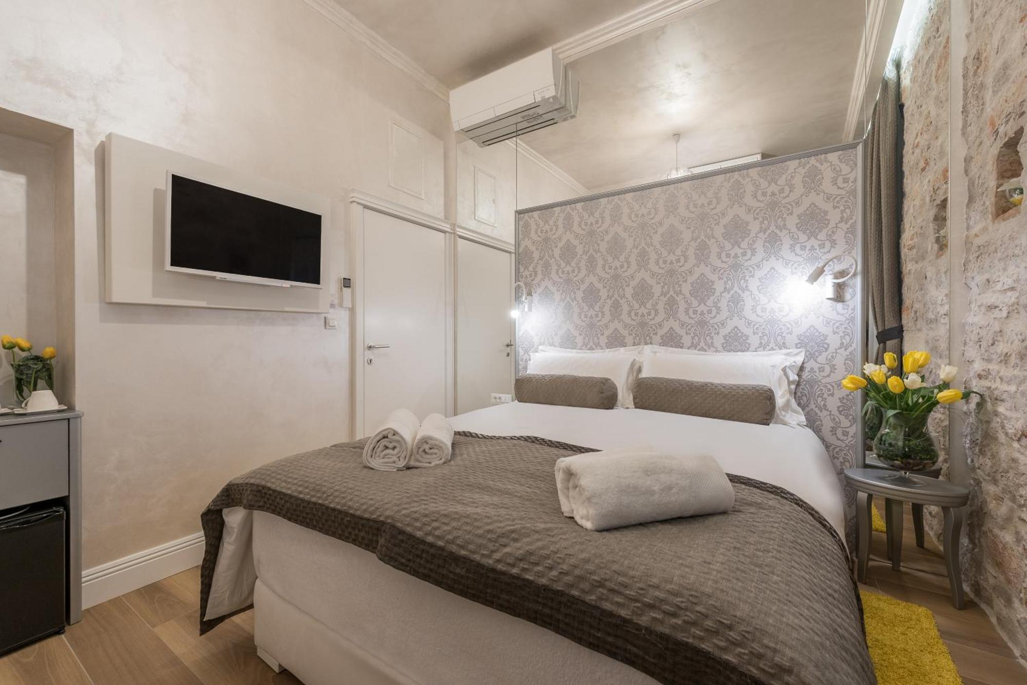 Zara Palace - Design Rooms Esterno foto
