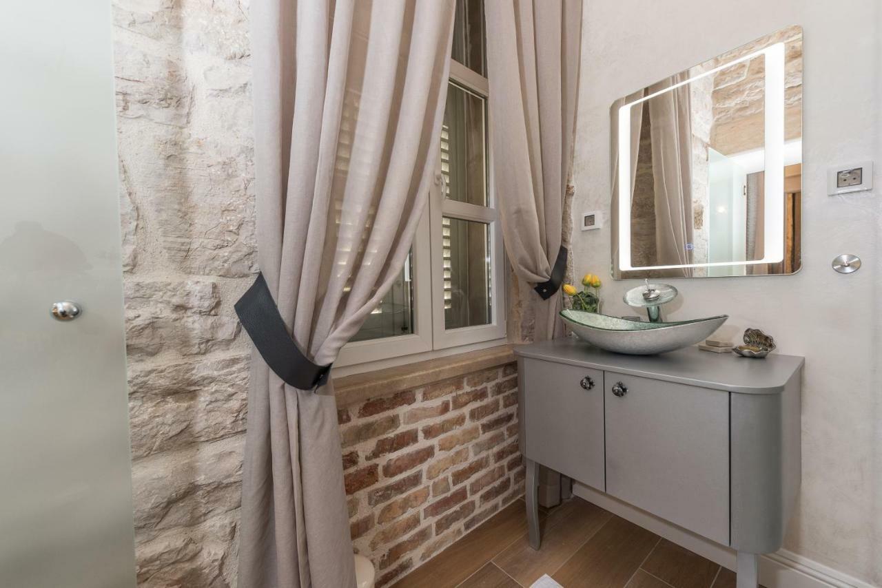 Zara Palace - Design Rooms Esterno foto