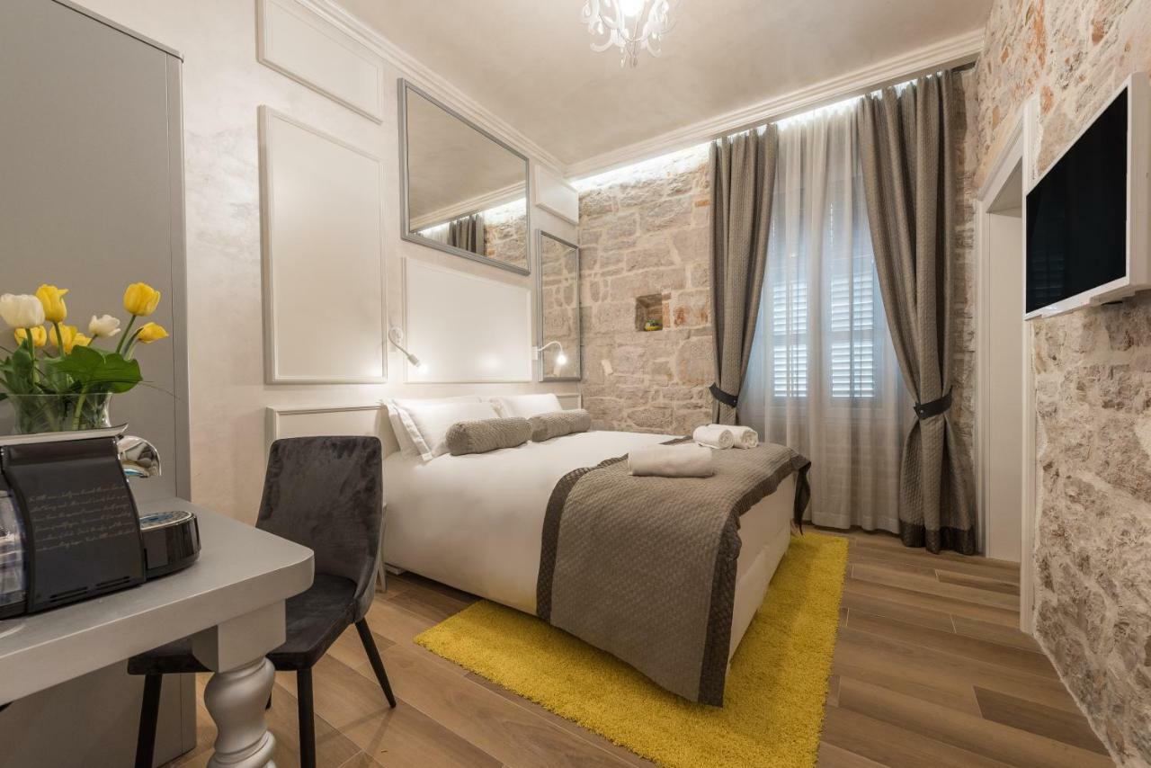 Zara Palace - Design Rooms Esterno foto