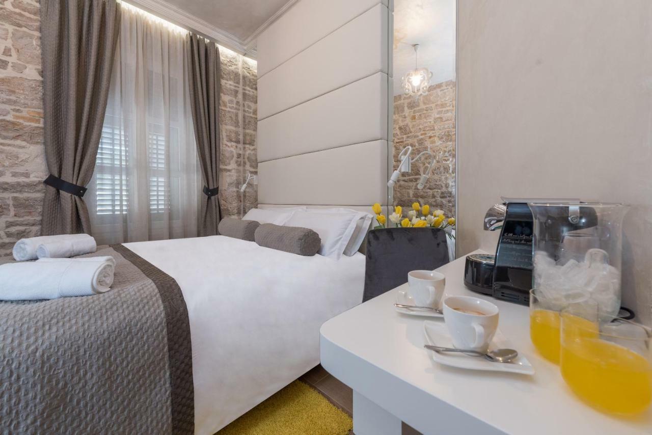 Zara Palace - Design Rooms Esterno foto