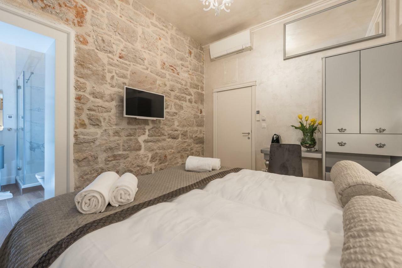 Zara Palace - Design Rooms Esterno foto